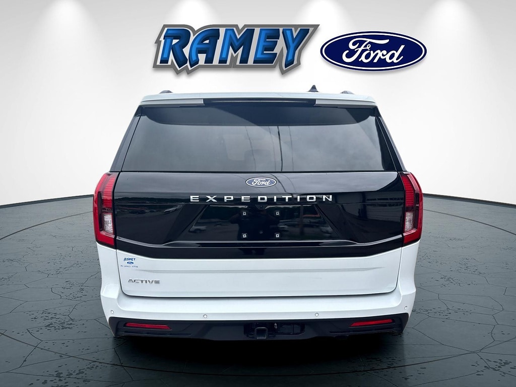 Used 2025 Ford Expedition Active