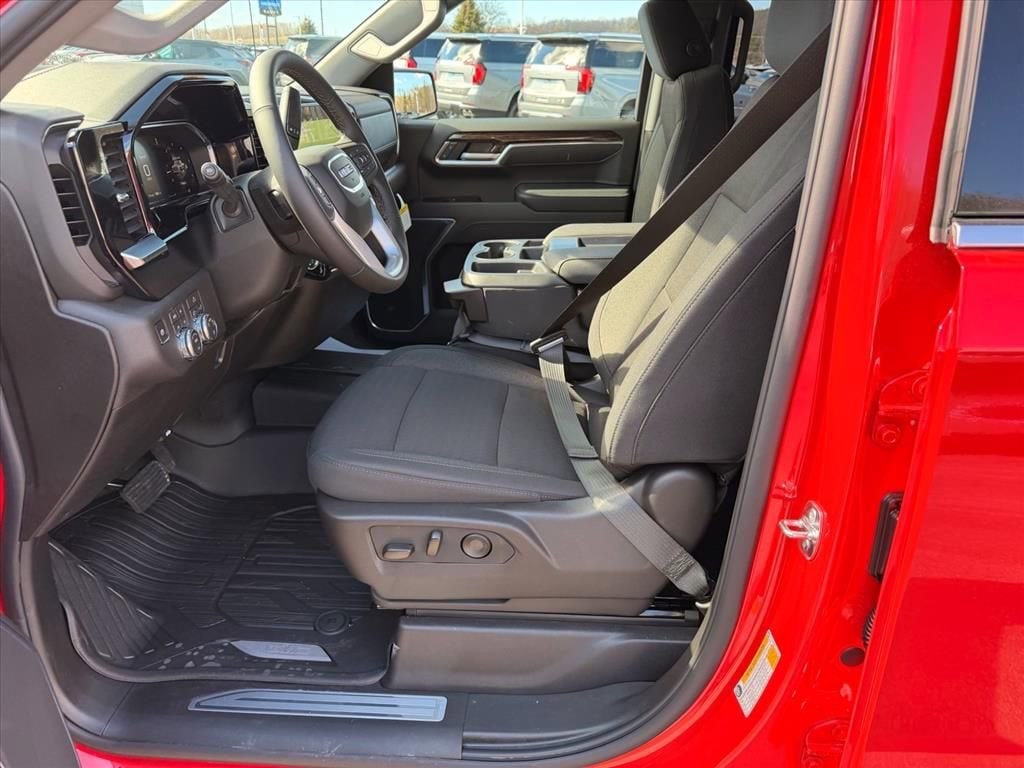 2026 GMC Sierra 1500 SLE - Photo 8