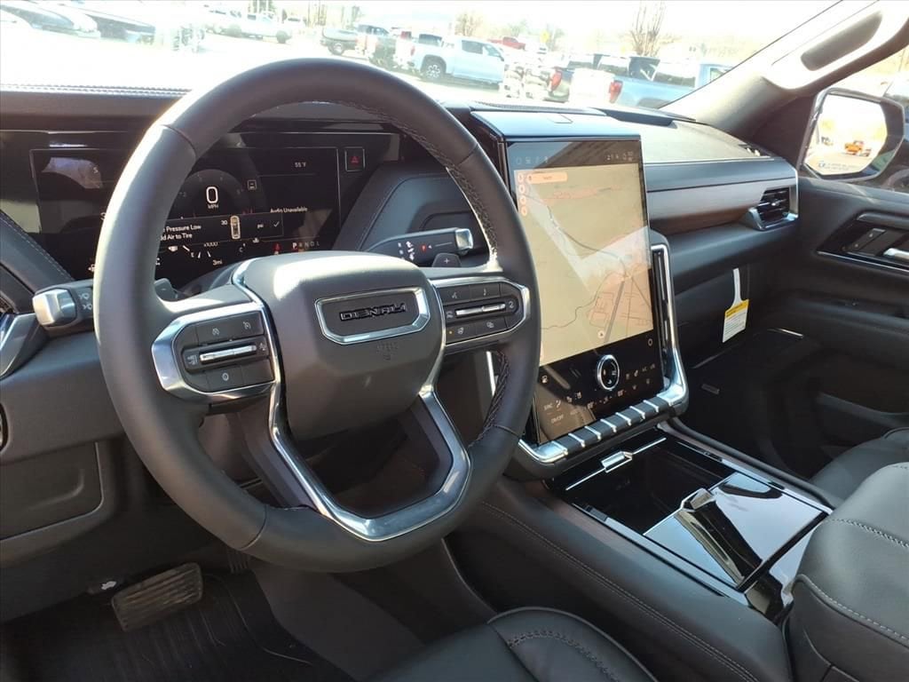 2026 GMC Yukon Denali - Photo 8