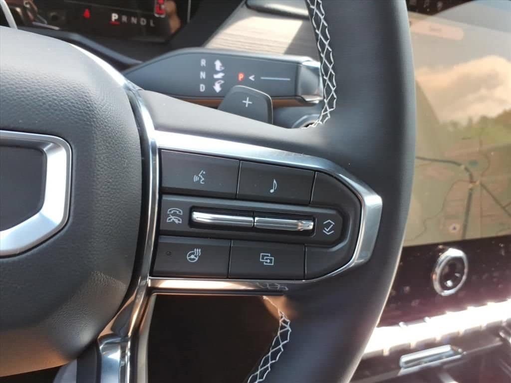 2026 GMC Acadia Denali - Photo 14