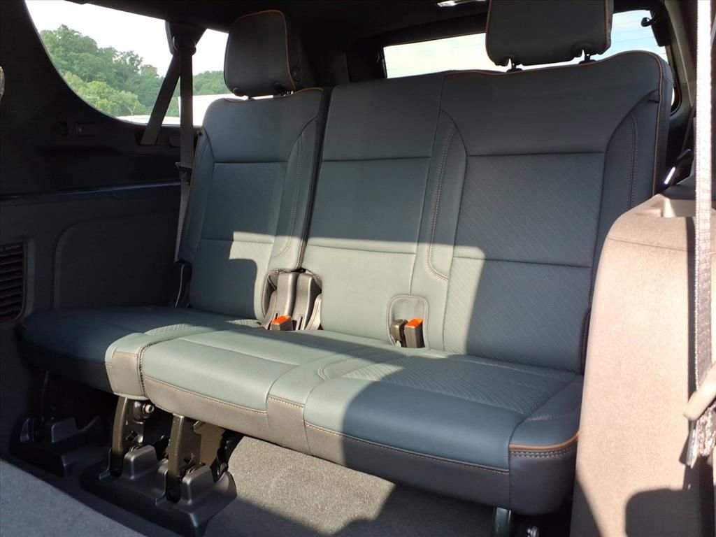 2026 GMC Yukon XL AT4 - Photo 9