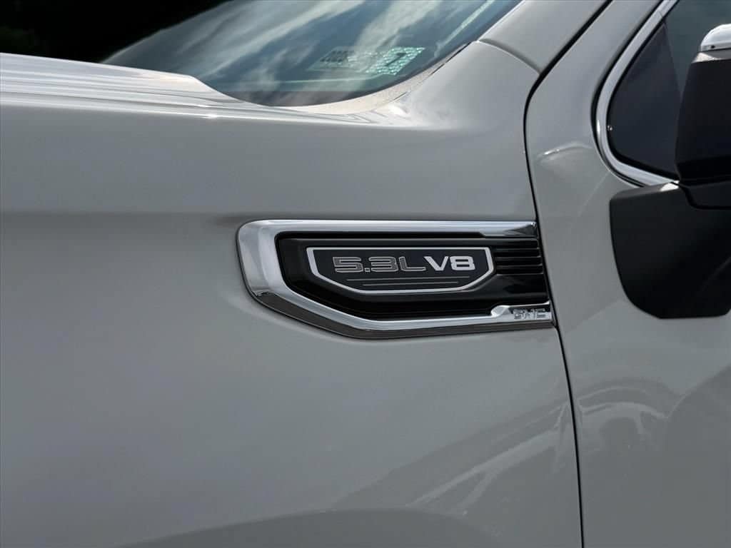 2026 GMC Sierra 1500 SLT - Photo 4