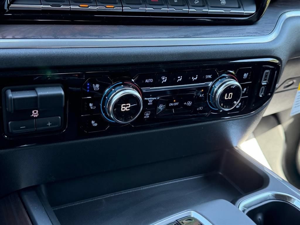 2026 GMC Sierra 1500 SLT - Photo 14