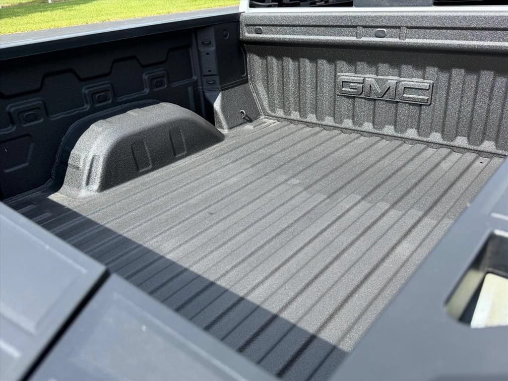 2026 GMC Sierra 1500 SLT - Photo 19