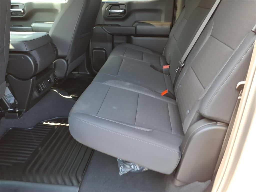 2026 GMC Sierra 1500 Pro - Photo 8