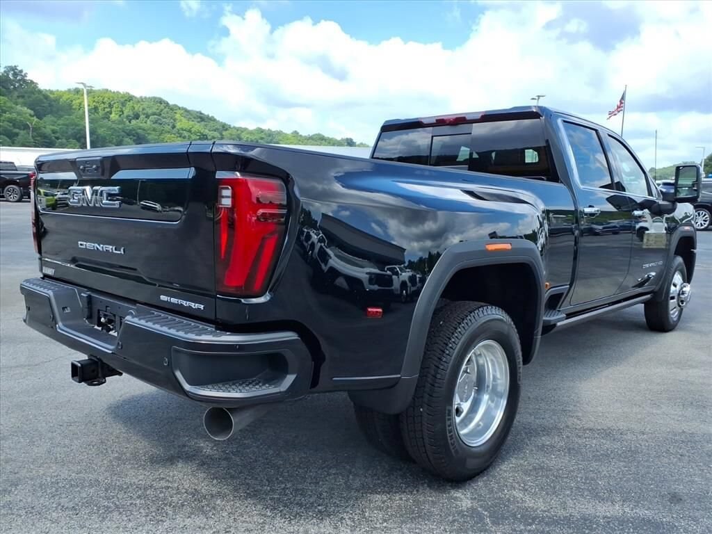 New 2026 GMC Sierra 3500 HD Denali Ultimate DRW Truck
