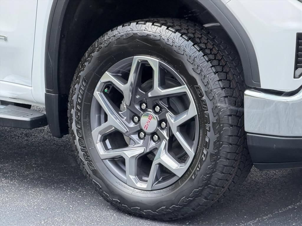 2026 GMC Sierra 1500 SLT - Photo 19