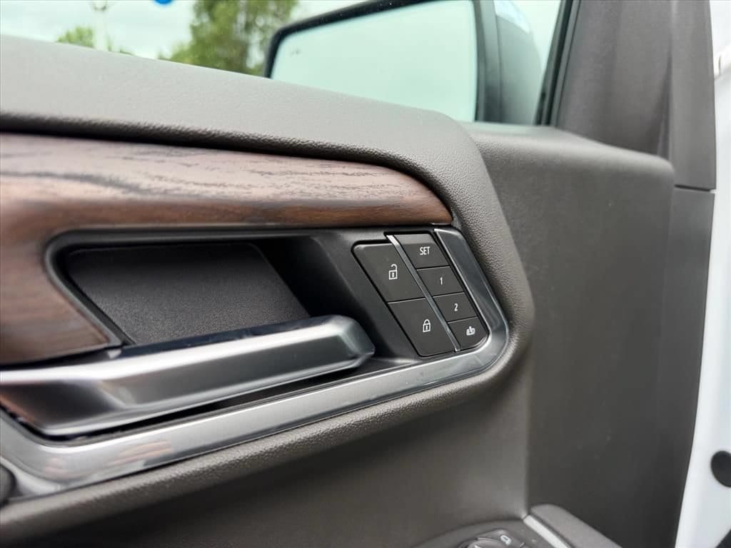 2026 GMC Sierra 1500 SLT - Photo 16