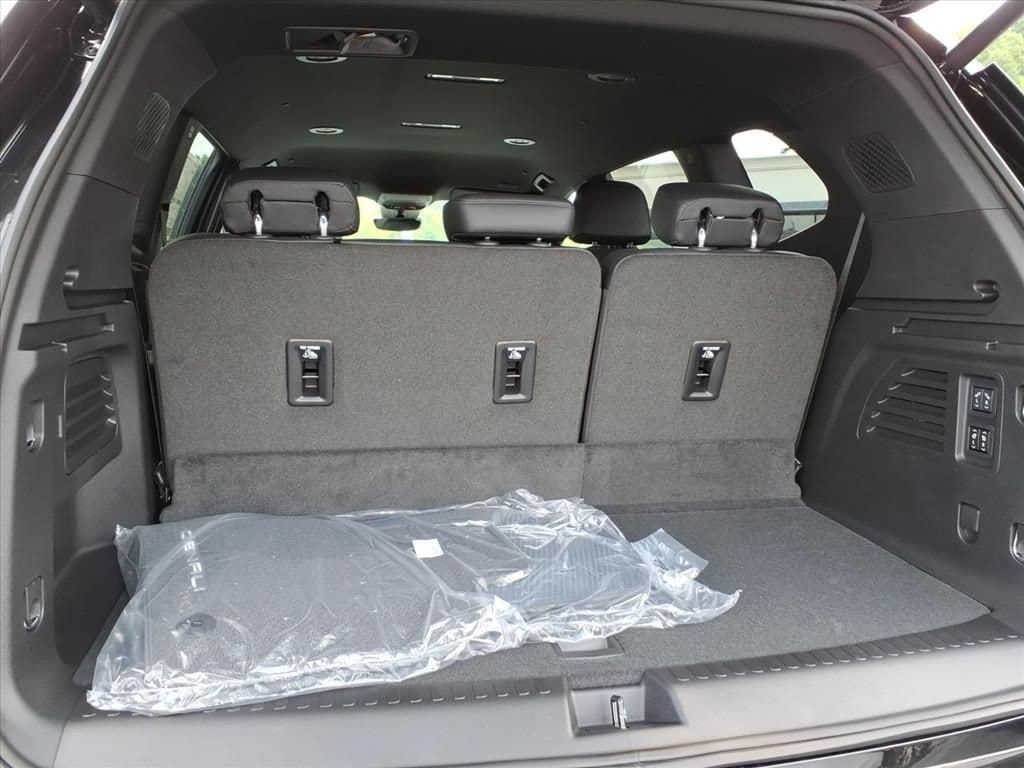 2026 GMC Acadia Denali - Photo 7