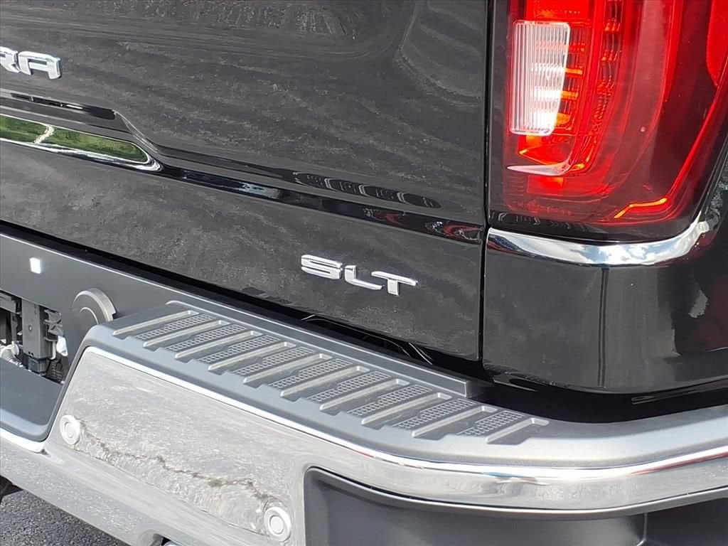 2026 GMC Sierra 1500 SLT - Photo 12
