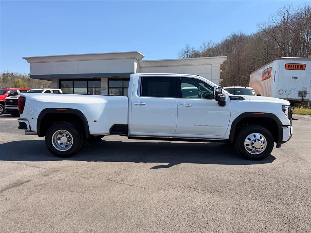 New 2026 GMC Sierra 3500 HD Denali Ultimate DRW Truck
