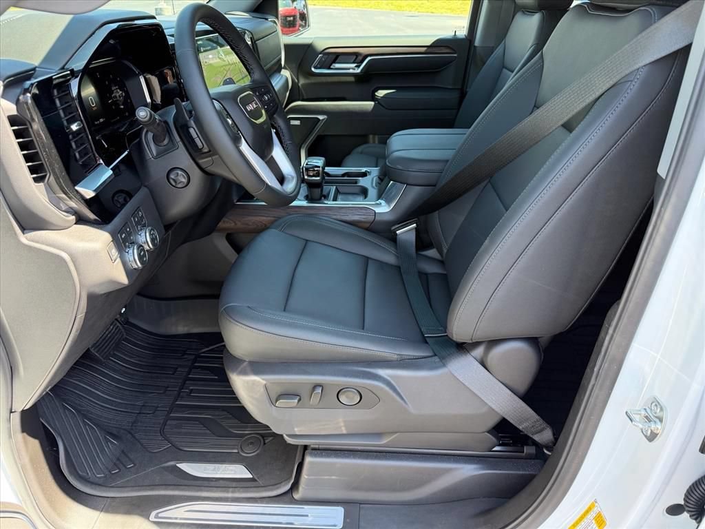 2026 GMC Sierra 1500 SLT - Photo 7