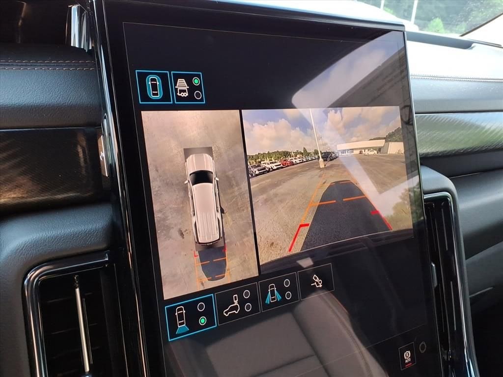 2026 GMC Yukon XL AT4 - Photo 14