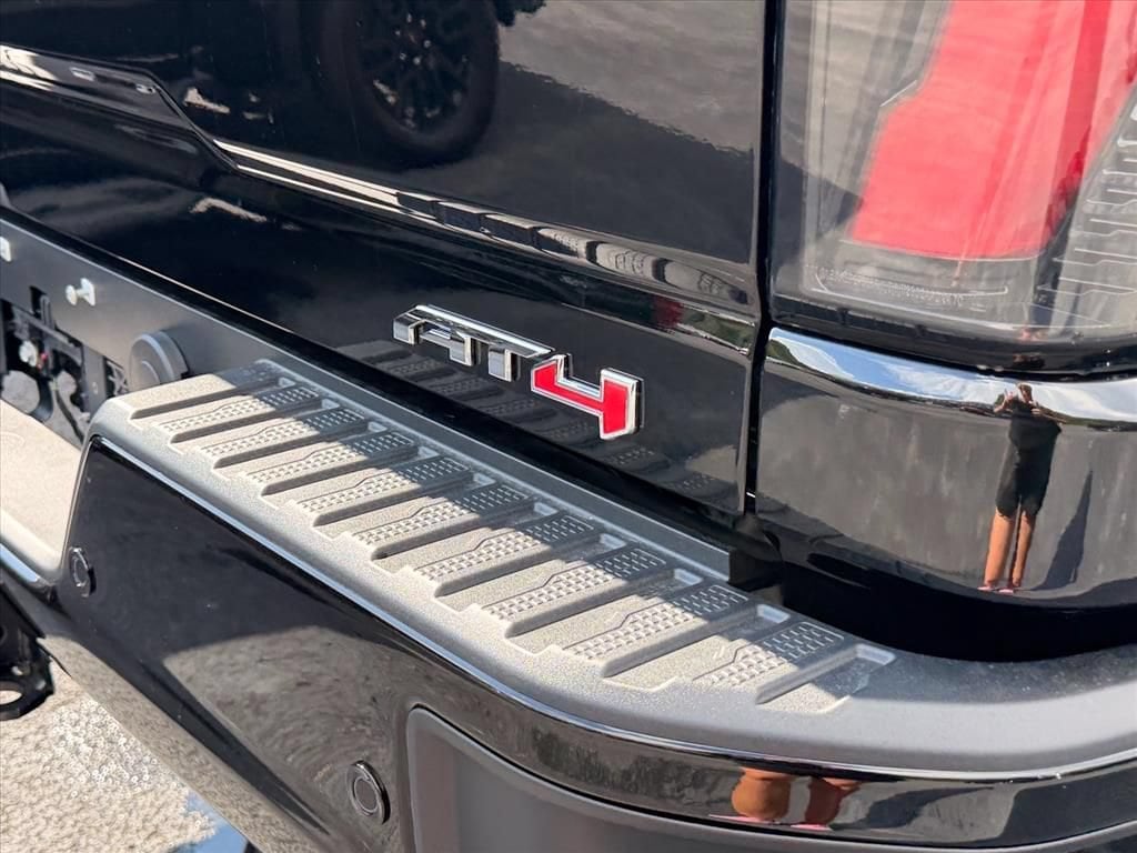 New 2026 GMC Sierra 2500 HD AT4 Truck