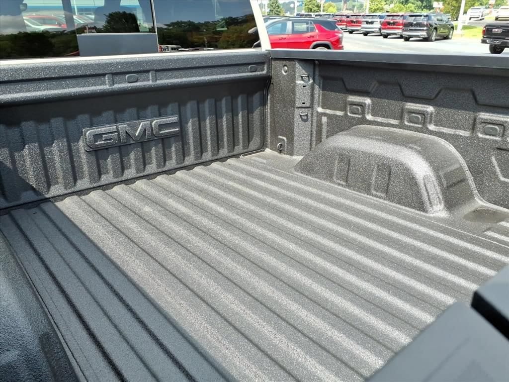 2026 GMC Sierra 1500 AT4 - Photo 6