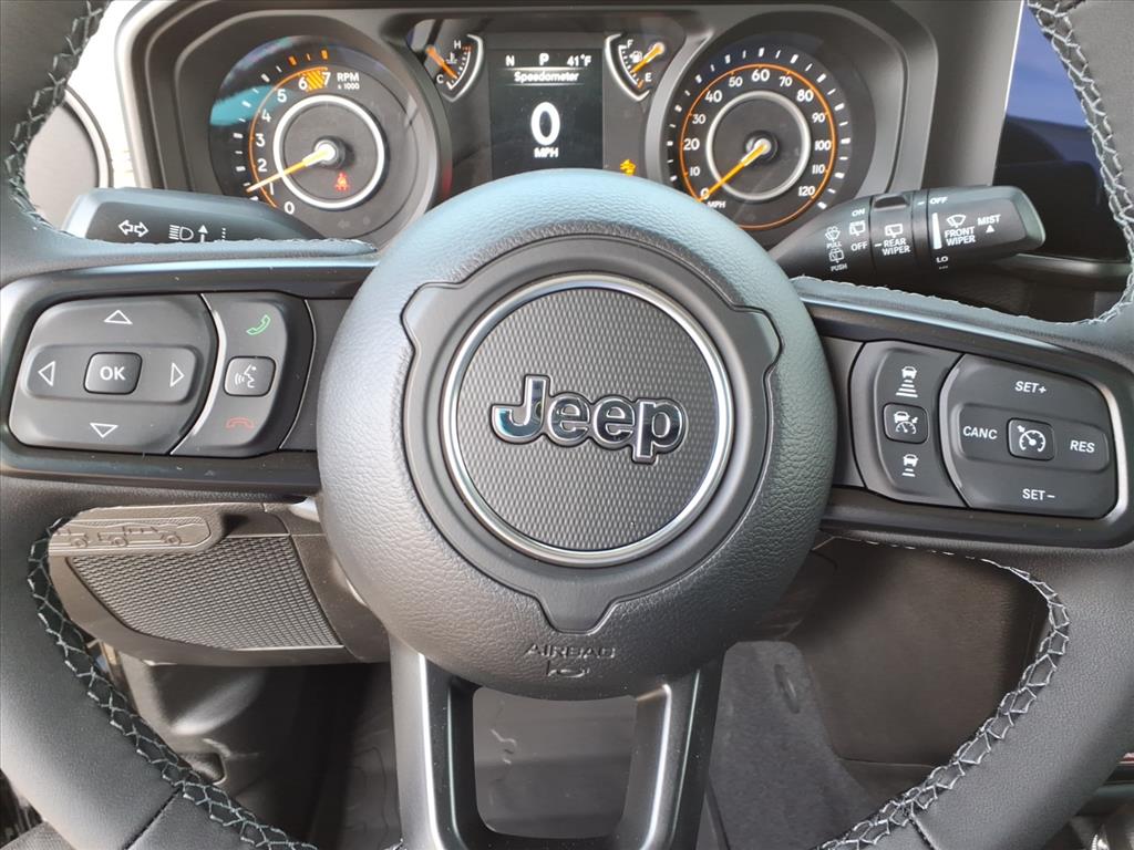 2026 Jeep Wrangler 4-Door Willys - Photo 10