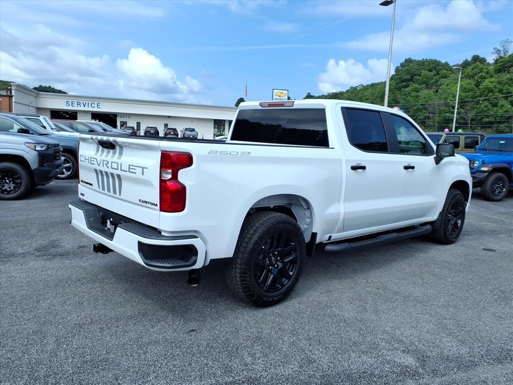 New 2026 Chevrolet Silverado 1500 Custom Truck