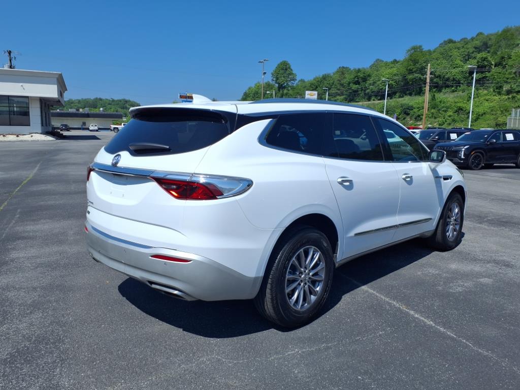 2024 Buick Enclave Premium photo 3