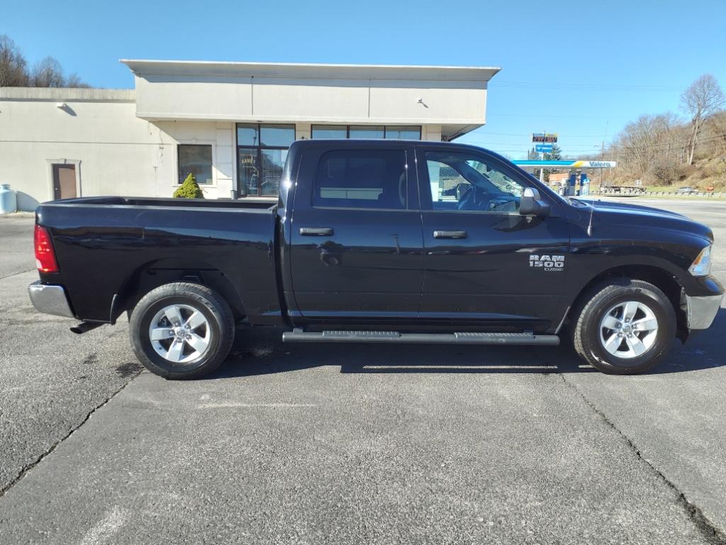 Used 2022 RAM Ram 1500 Classic Warlock with VIN 1C6RR7LG1NS209457 for sale in North Tazewell, VA