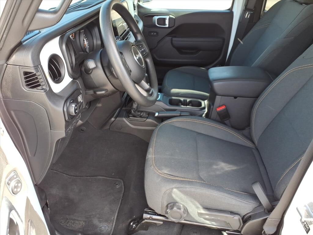 Used 2025 Jeep Gladiator Nighthawk Truck