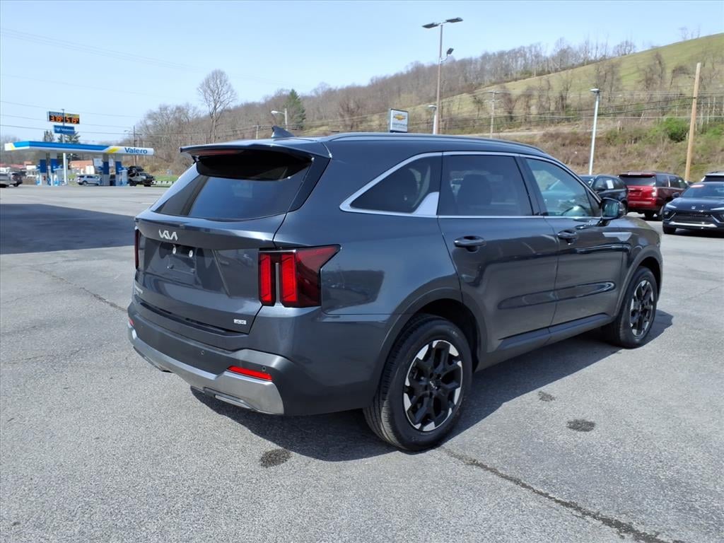 Used 2024 Kia Sorento S SUV