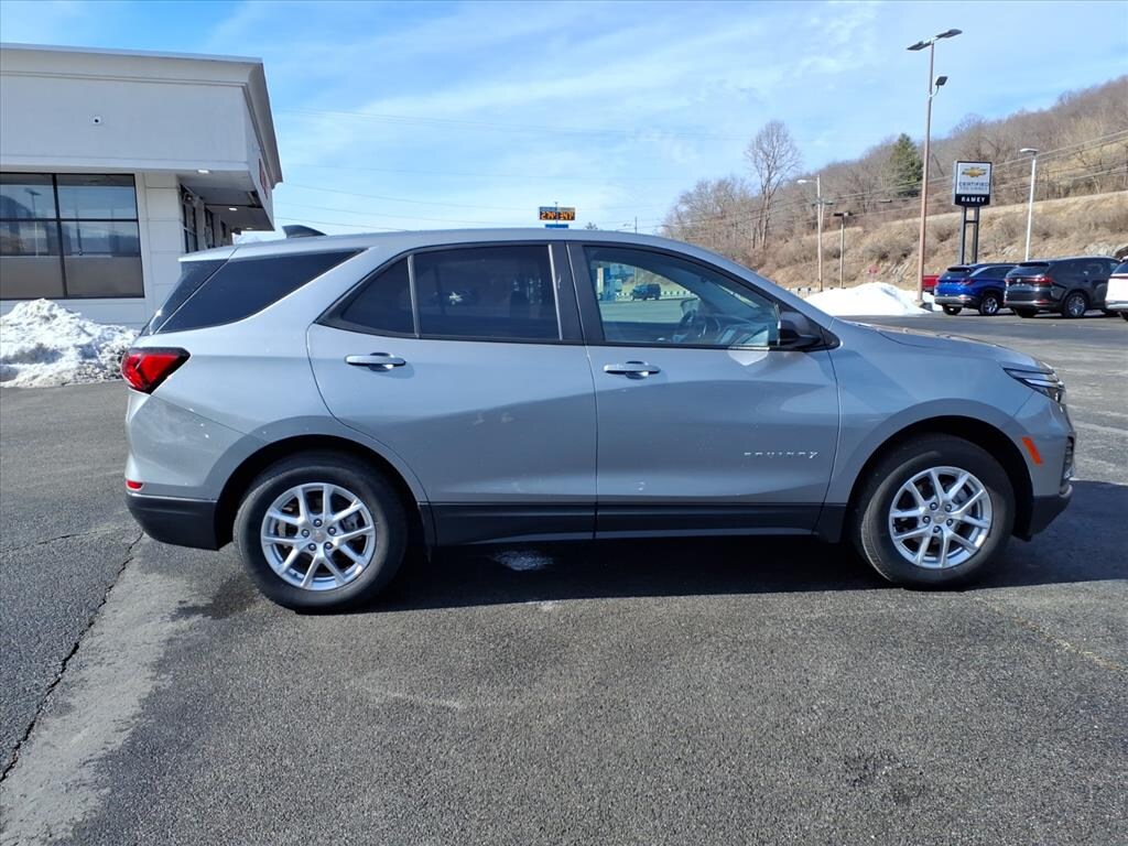 Used 2024 Chevrolet Equinox LS SUV