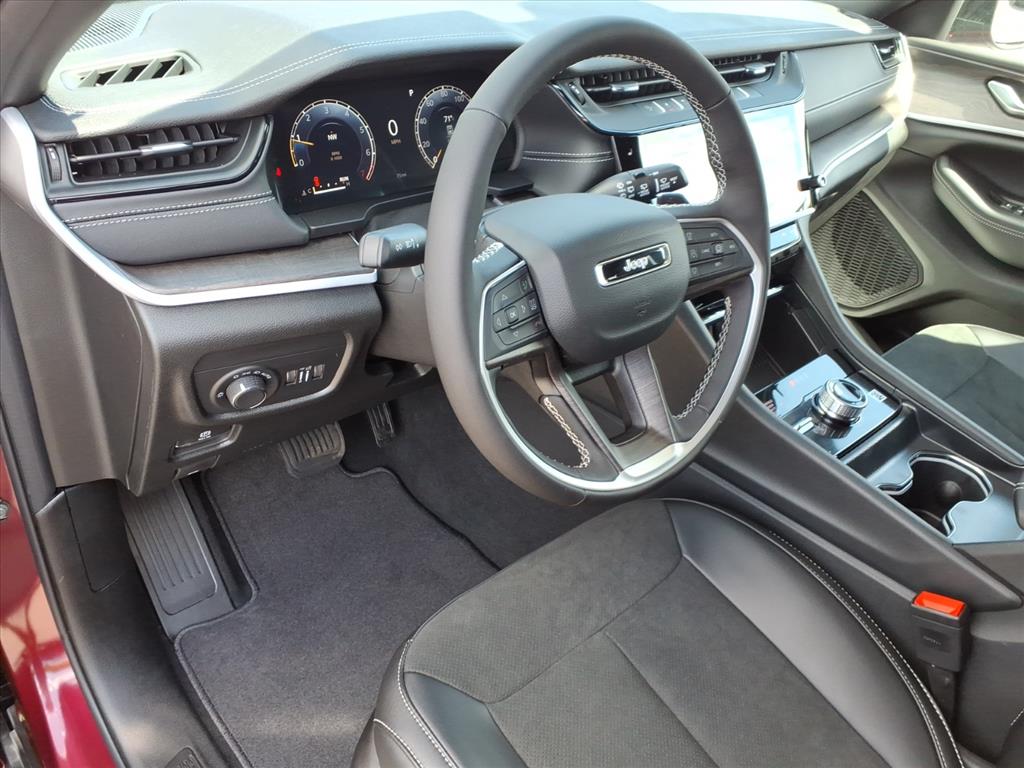 2026 Jeep Grand Cherokee Laredo - Photo 6