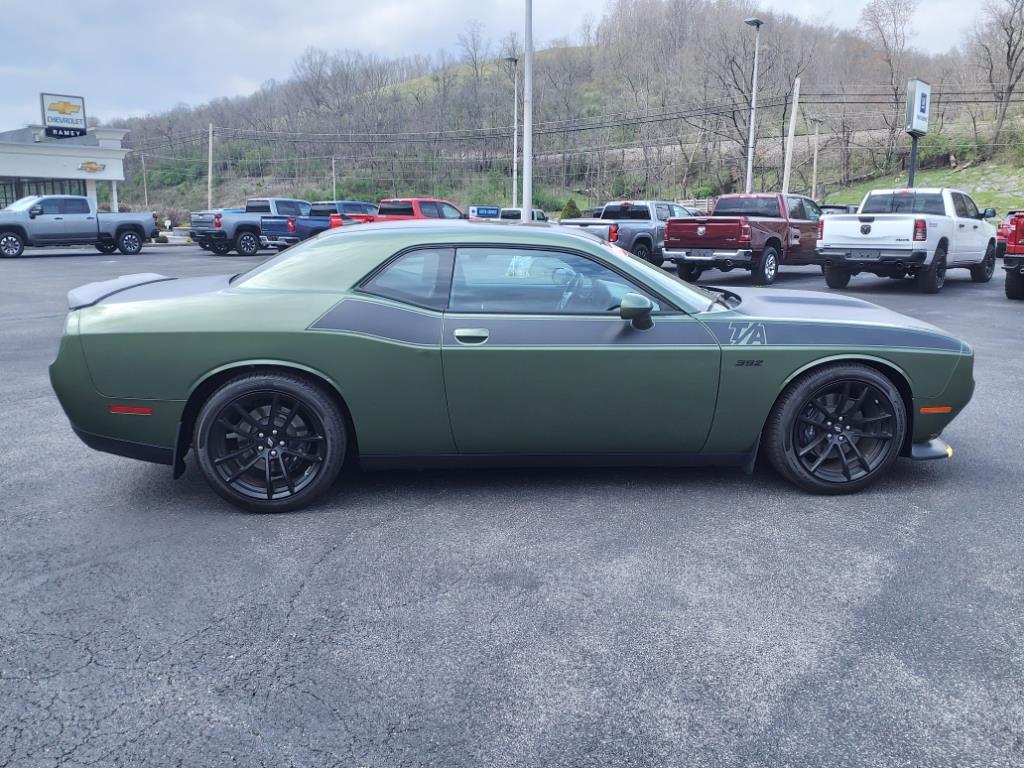 Used 2022 Dodge Challenger R/T with VIN 2C3CDZFJ0NH207243 for sale in North Tazewell, VA