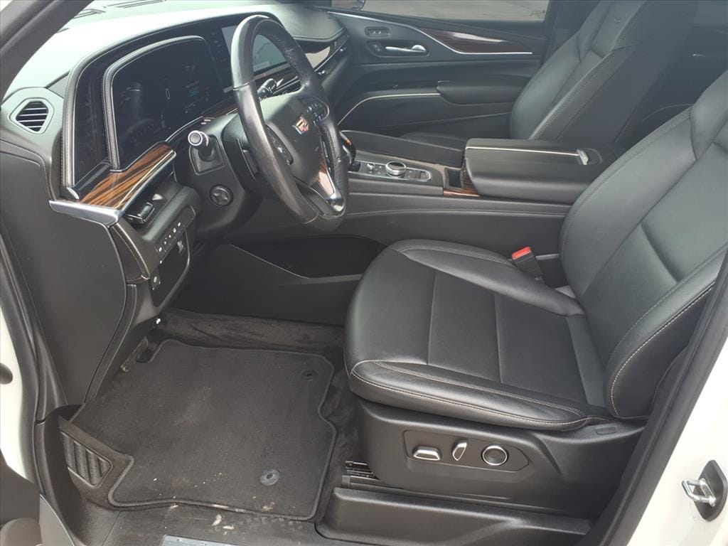 Used 2022 Cadillac Escalade Luxury SUV