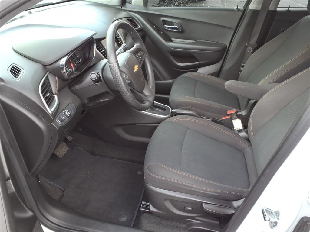 Used 2021 Chevrolet Trax LS SUV