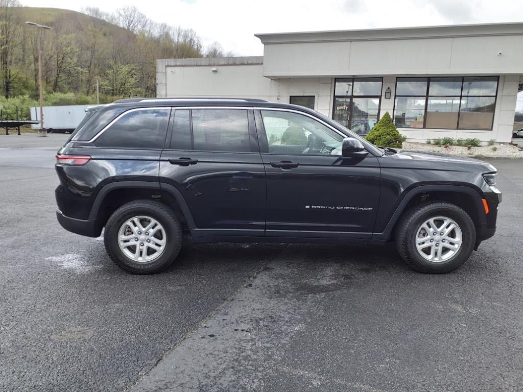 Used 2023 Jeep Grand Cherokee Laredo with VIN 1C4RJHAG1PC578681 for sale in North Tazewell, VA
