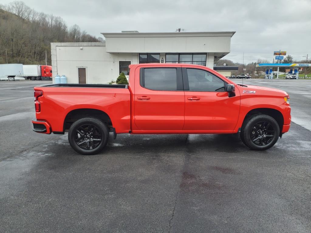 Used 2022 Chevrolet Silverado 1500 RST with VIN 1GCUDEED2NZ644309 for sale in North Tazewell, VA