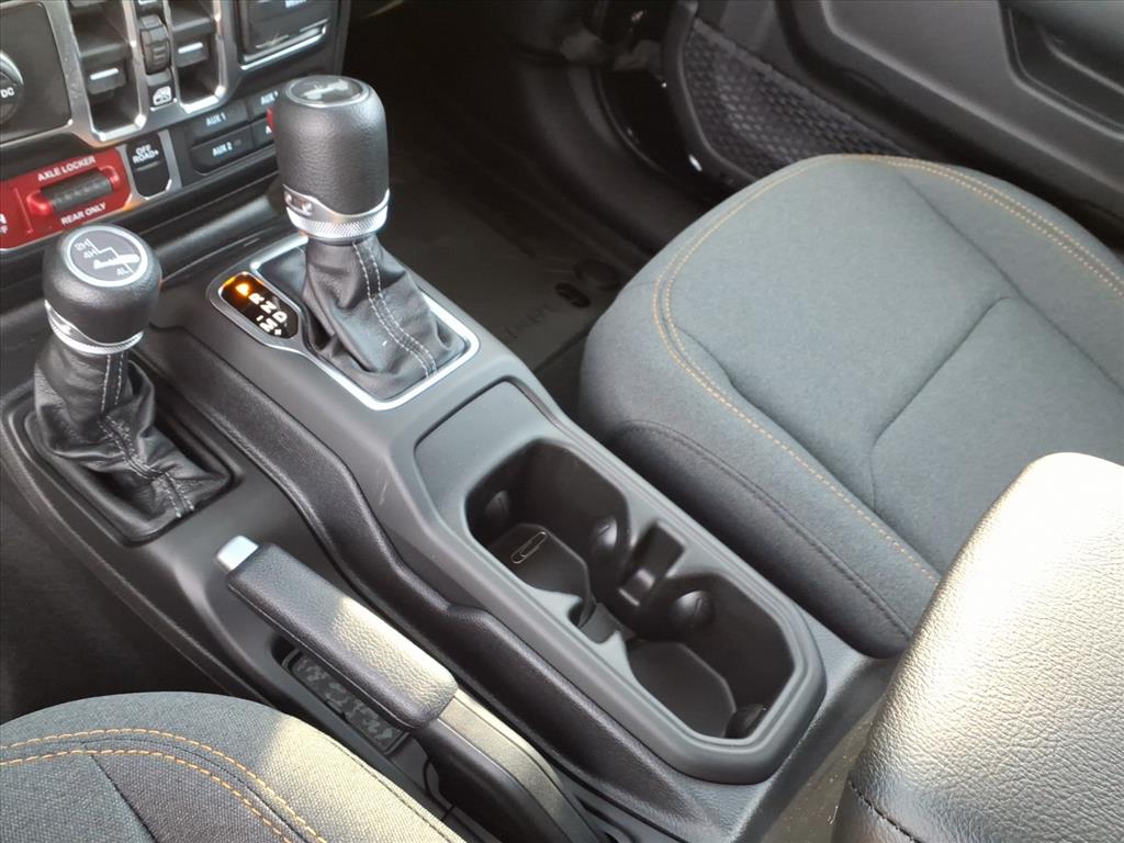 2026 Jeep Wrangler 4-Door Willys - Photo 13