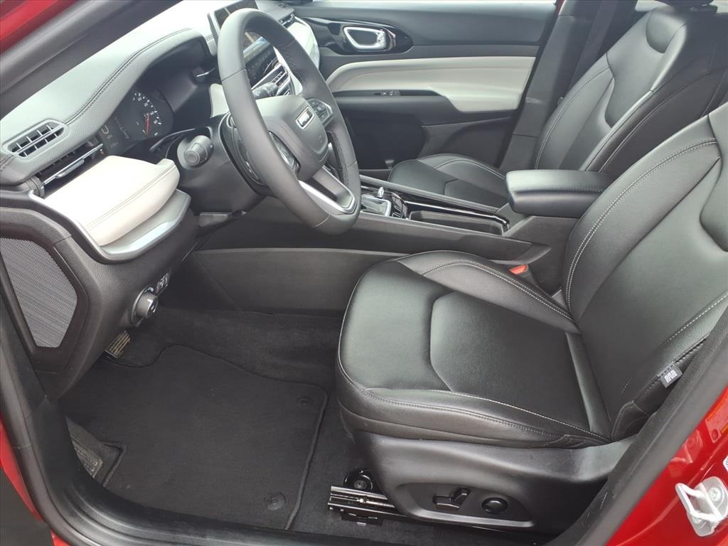 Used 2025 Jeep Compass Limited SUV