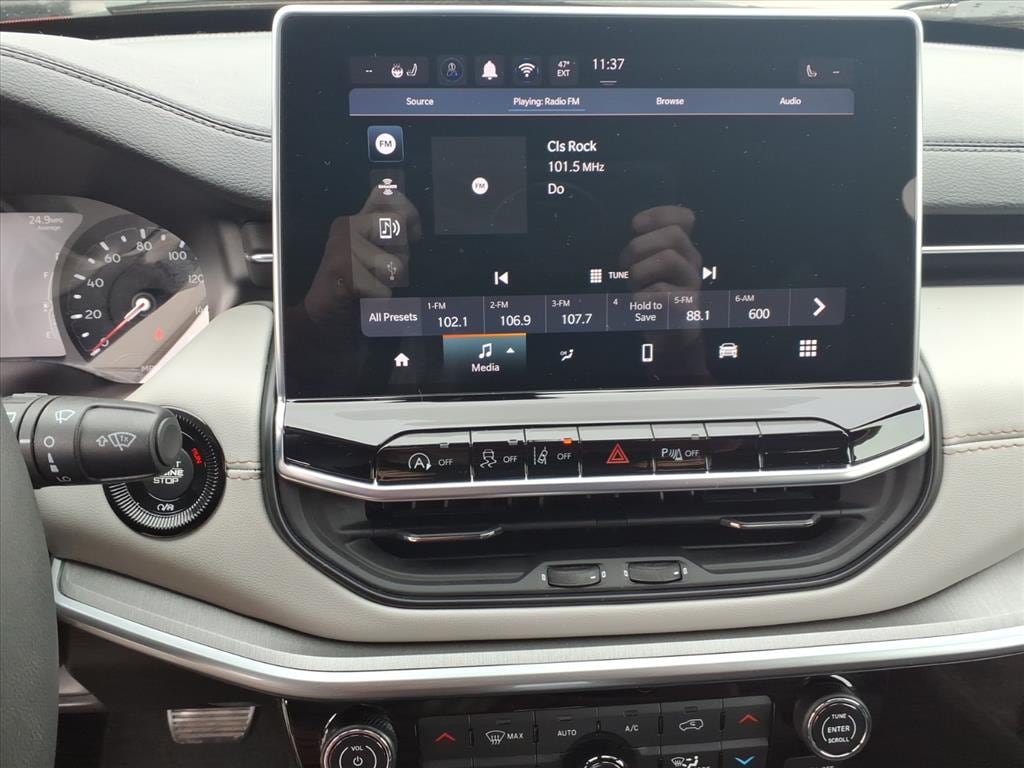 2025 Jeep Compass Limited - Photo 17