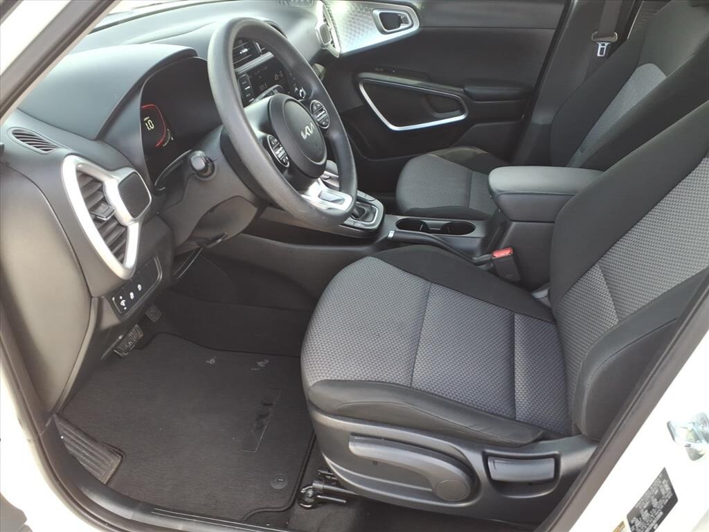 Used 2024 Kia Soul LX Hatchback