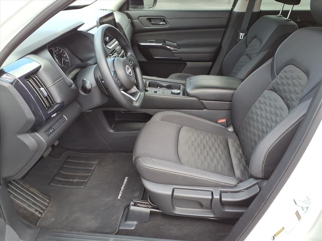 Used 2024 Nissan Pathfinder S SUV