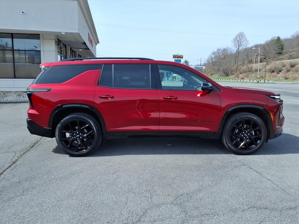 Used 2024 Chevrolet Traverse RS SUV