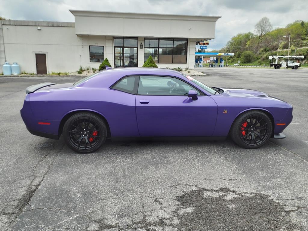Used 2019 Dodge Challenger R/T with VIN 2C3CDZFJ4KH525880 for sale in North Tazewell, VA