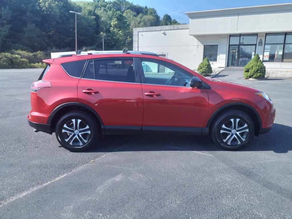 Used 2016 Toyota RAV4 LE with VIN 2T3BFREV5GW482311 for sale in North Tazewell, VA