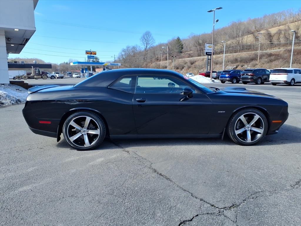 Used 2017 Dodge Challenger R/T Coupe