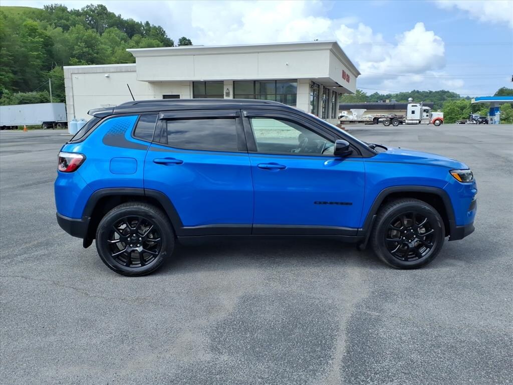 Used 2022 Jeep Compass Latitude SUV
