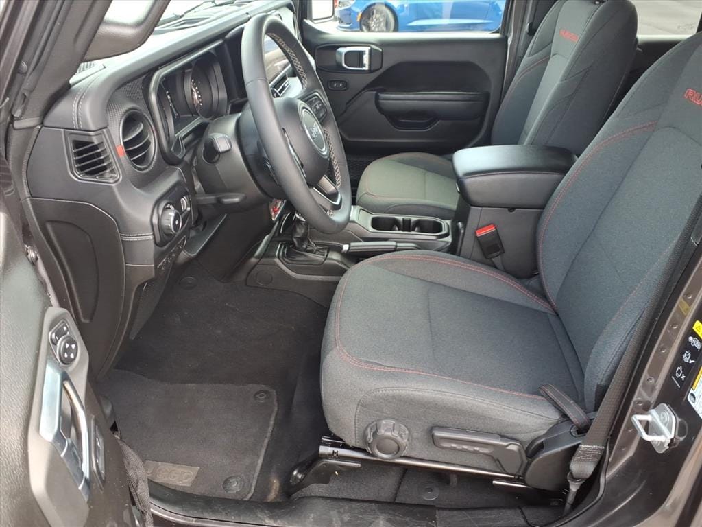 Used 2025 Jeep Wrangler Rubicon SUV