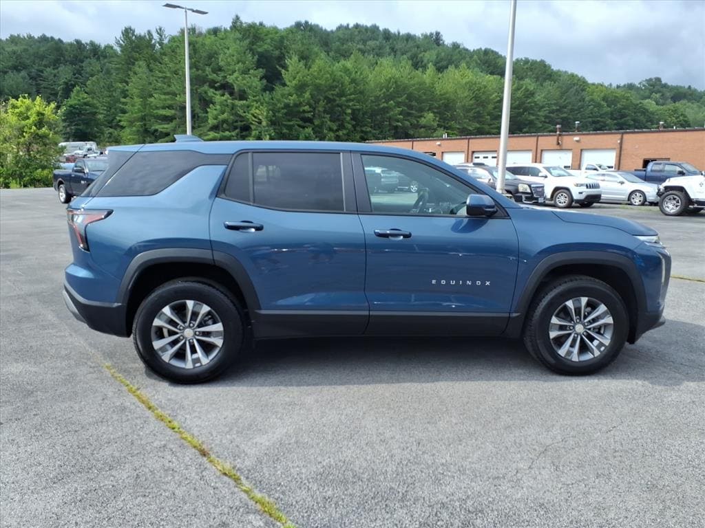 New 2027 Chevrolet Equinox LT SUV