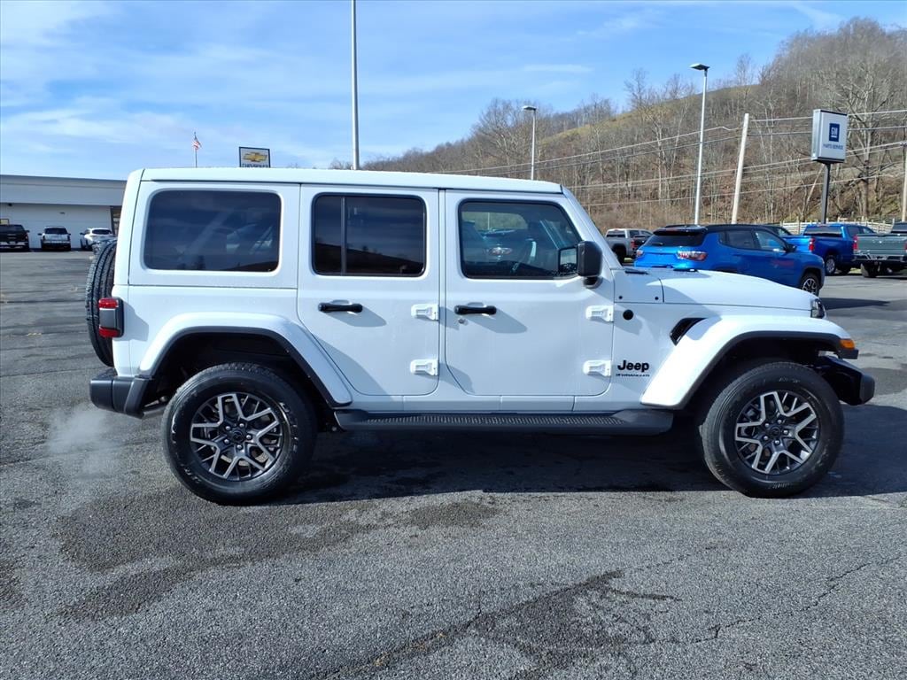 New 2026 Jeep Wrangler Sahara SUV
