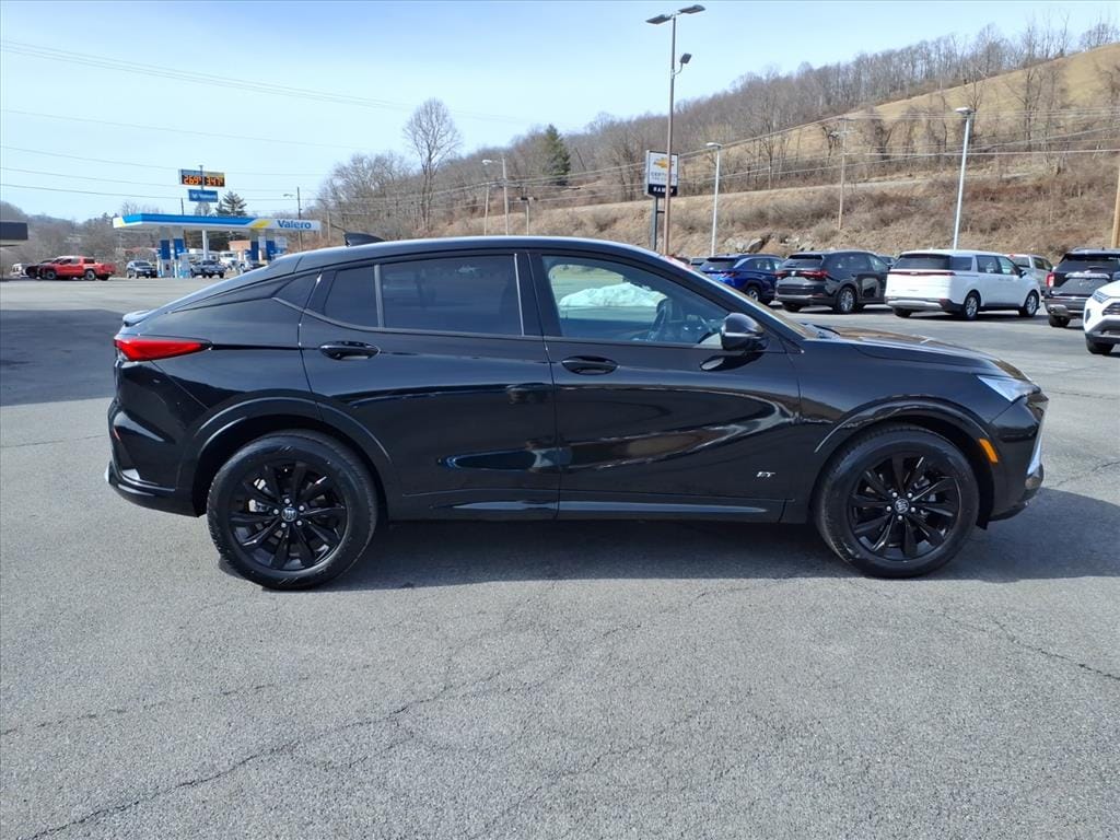 Used 2025 Buick Envista Sport Touring SUV