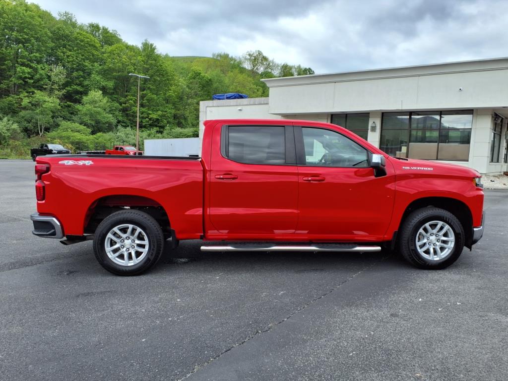 Used 2019 Chevrolet Silverado 1500 LT with VIN 1GCUYDEDXKZ123011 for sale in North Tazewell, VA