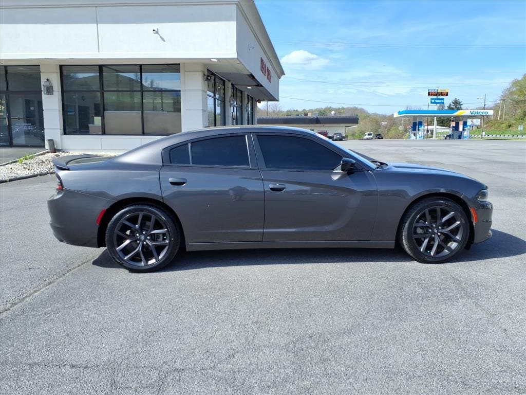 Used 2021 Dodge Charger SXT with VIN 2C3CDXBG8MH561458 for sale in North Tazewell, VA