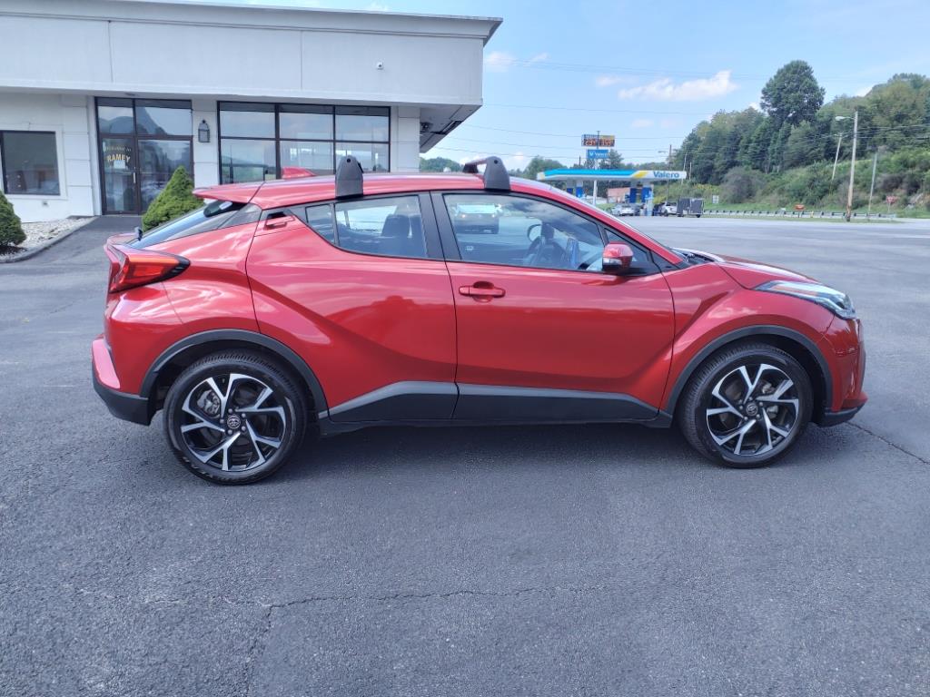 Used 2022 Toyota C-HR XLE with VIN NMTKHMBX1NR144114 for sale in North Tazewell, VA