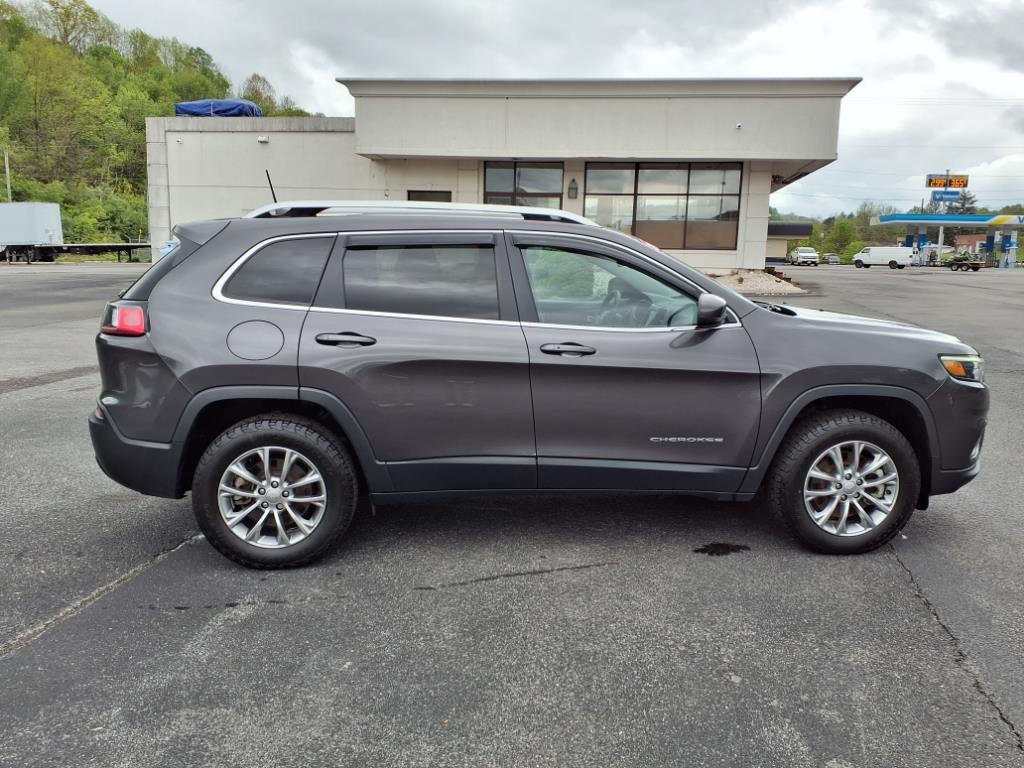 Used 2021 Jeep Cherokee Latitude Lux with VIN 1C4PJMMX7MD235214 for sale in North Tazewell, VA